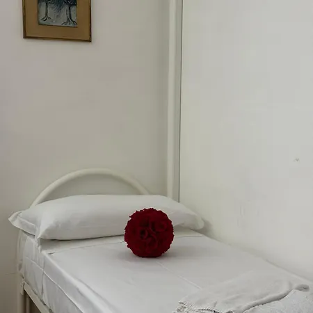 La E Bella مارتا